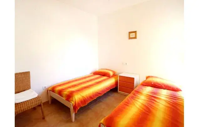 Casa Vacacional Deltebre 4 Dormitorios Cerca de la Playa