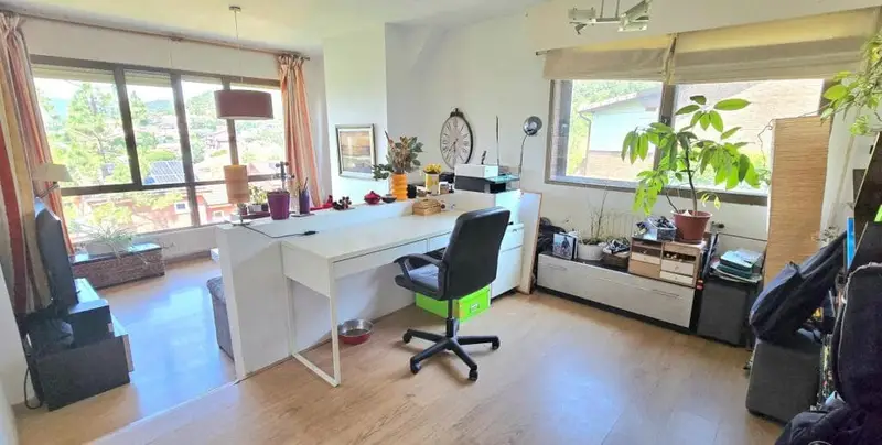 Chalet Pareado con Apartamento Independiente en Collado Mediano