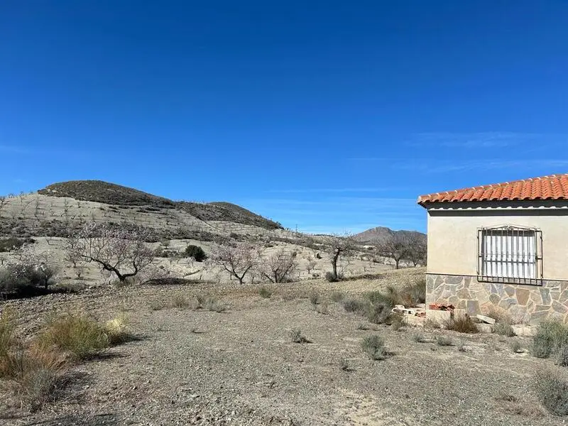 Cortijo en Almeria con 3 Dormitorios y 5 Hectareas