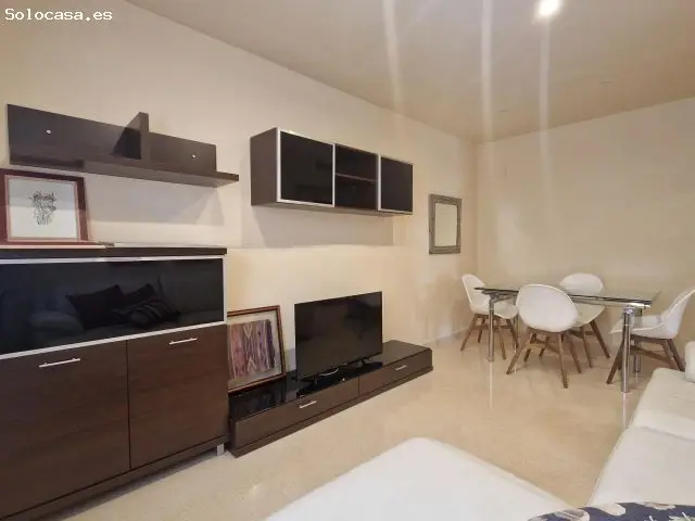 Apartamento en Renfurbis 2 Dormitorios 2 Baños Plaza Parking