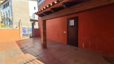 Casa en venta en Bascara para reformar