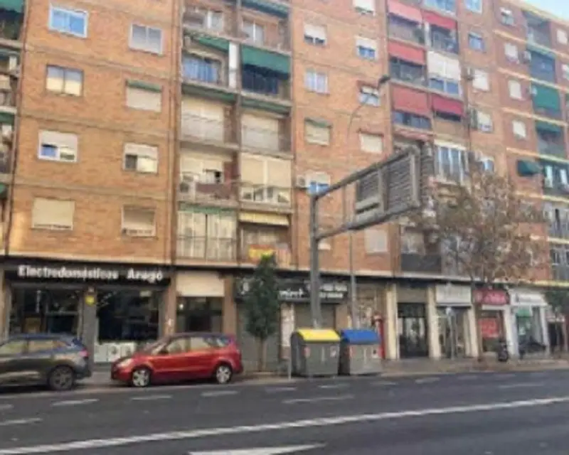 Local en Valencia 178m2 Calle Archiduque Carlos