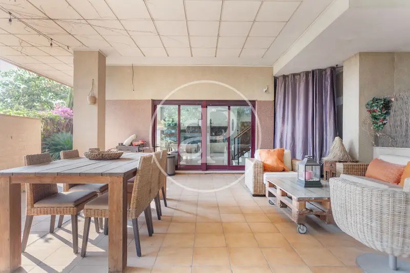 Dúplex en Alquiler en Sant Pau 174m2 3 habitaciones