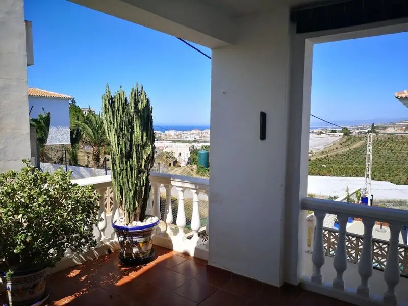 Villa en Torrox Costa 3 Dormitorios 3 Baños Piscina Cerca Playa