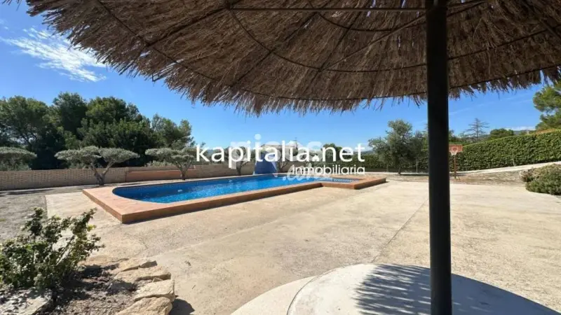 Chalet Independiente en Agullent cerca de Ontinyent