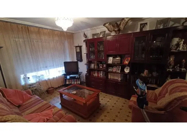 Piso en San Andres del Rabanedo para reformar con 4 habitaciones