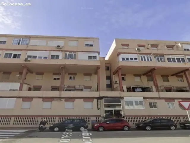 Duplex en Cadiz Calle Adelfas Ocupado Venta al Contado
