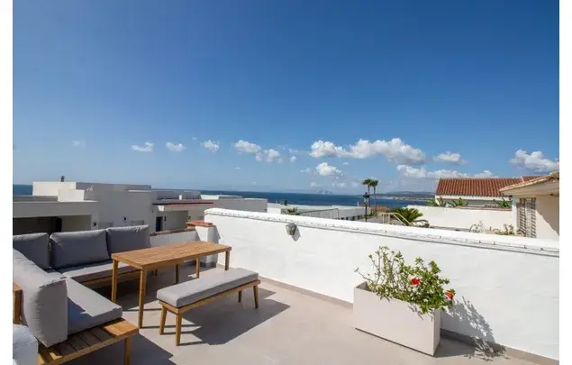 Alquiler de Casa 4 Dormitorios 168m2 Manilva