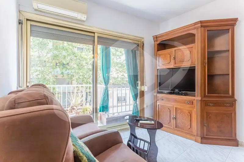 Pis Sabadell Centre 103m2 4 Habitacions 1 Bany Ascensor