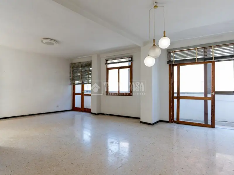 Piso en Venta Santa Cruz Tenerife 4 Habitaciones 2 Baños Garaje Terraza