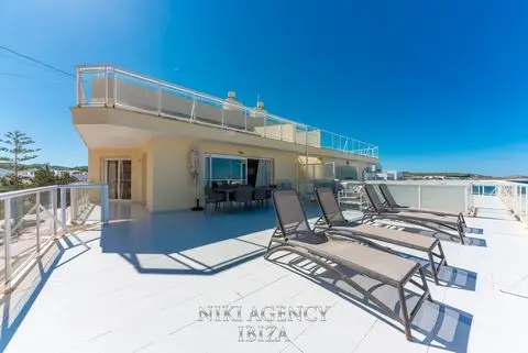 Apartamento en Cala de Bou Ibiza Primera Linea de Mar