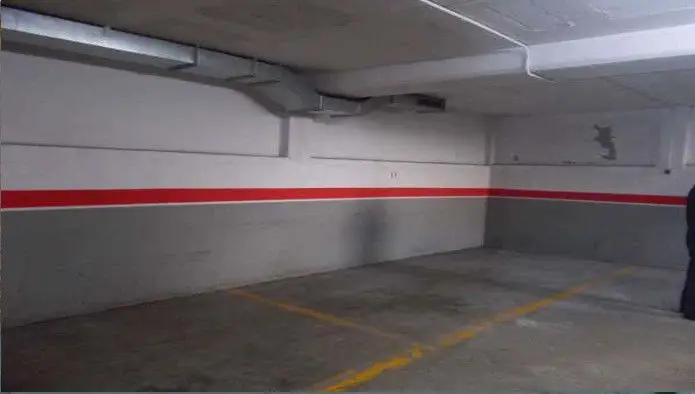 Garaje en Venta Sant Vicenç de Castellet 10m² con Ascensor