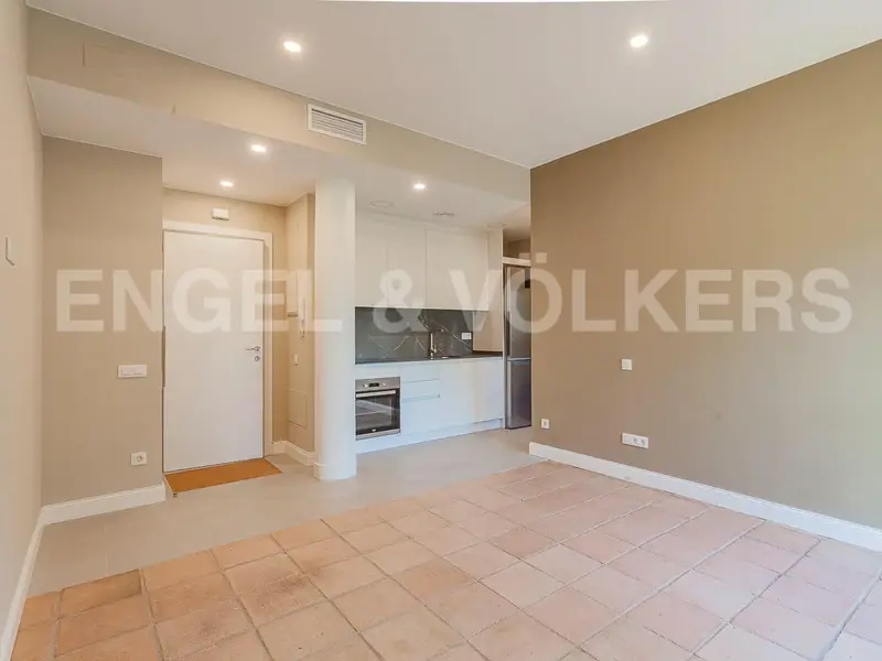 Estudio en Bellaterra con Jardin Cerca de Sant Cugat