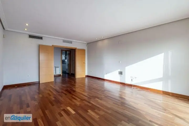 Alquiler Piso 140m2 Arabial Granada 4 Dorm 2 Baños Garaje