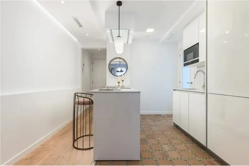 Apartamento en Alquiler Barcelona Carrer de Bordeus 2 Dormitorios 1 Ba
jo