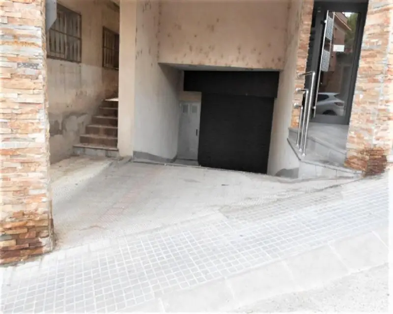 Garaje en venta en Saleses Manresa 50m2