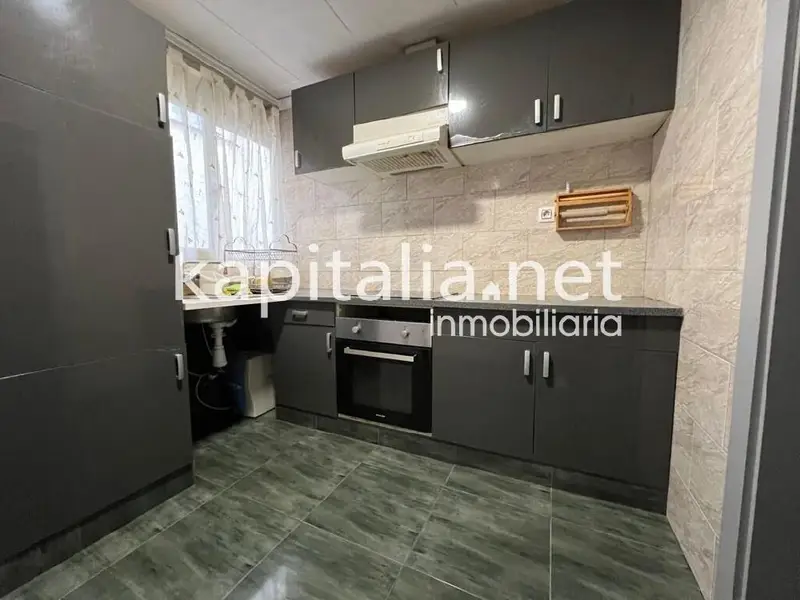 Venta Piso con Calefaccion en Genoves