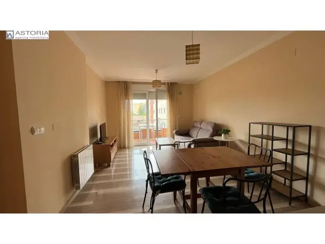 Apartamento Amueblado Plaza Carmenes Hospital Virgen de la Nieves