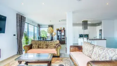 Villa de Lujo en Alquiler La Mairena 4 Dormitorios Piscina Privada
