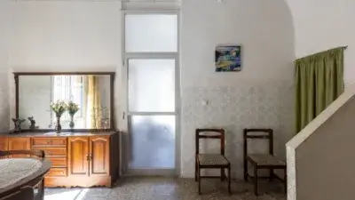 Chalet en Venta en Las Cuevas de Utiel 252m2 5 habitaciones