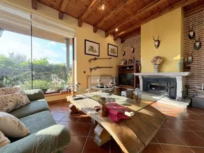Chalet de Lujo en Candeleda con Vistas a la Sierra de Gredos