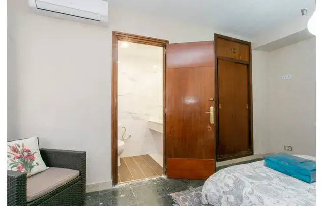 Alquiler Apartamento 5 Dormitorios Valencia Estudiantes
