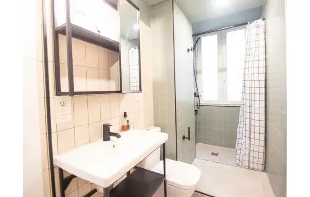 Alquiler habitaci
ón 80m
² Granada