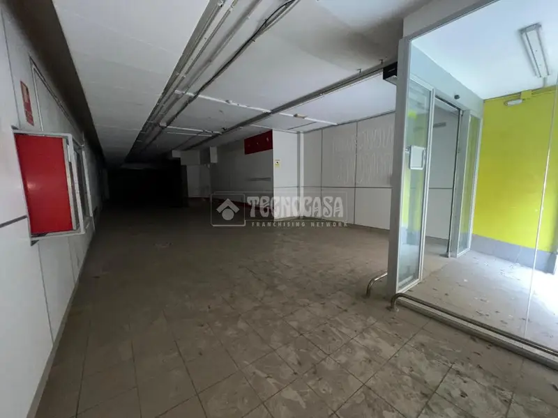 Local Comercial en Guinardó 362m2 Planta Baja