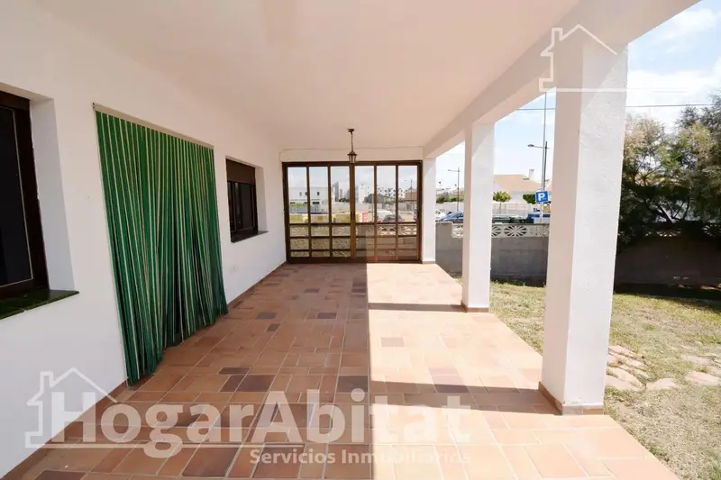 Chalet de Lujo en Almassora Cerca de la Playa