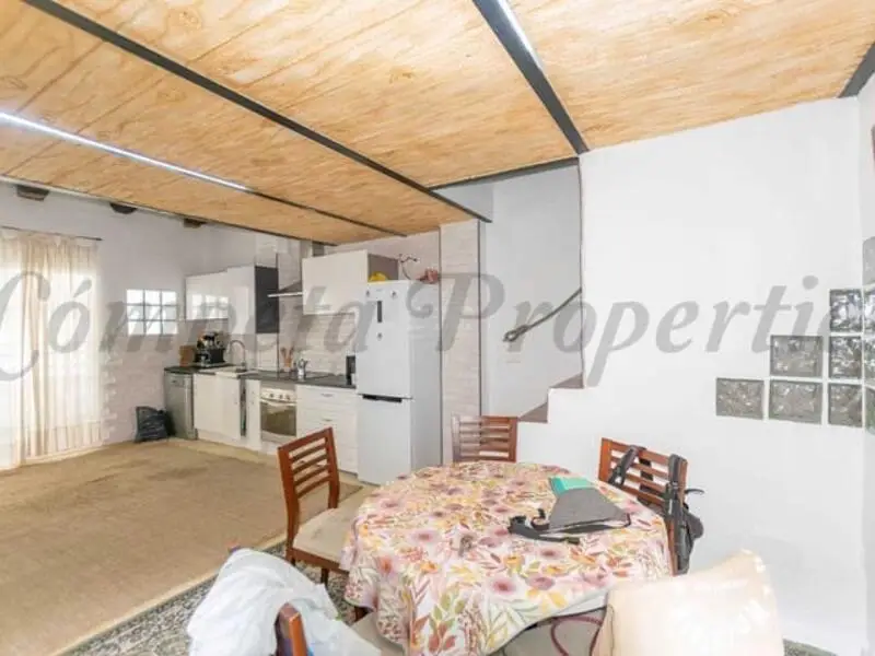 Casa Adosada 4 Dormitorios 2 Baños Cómpeta Málaga