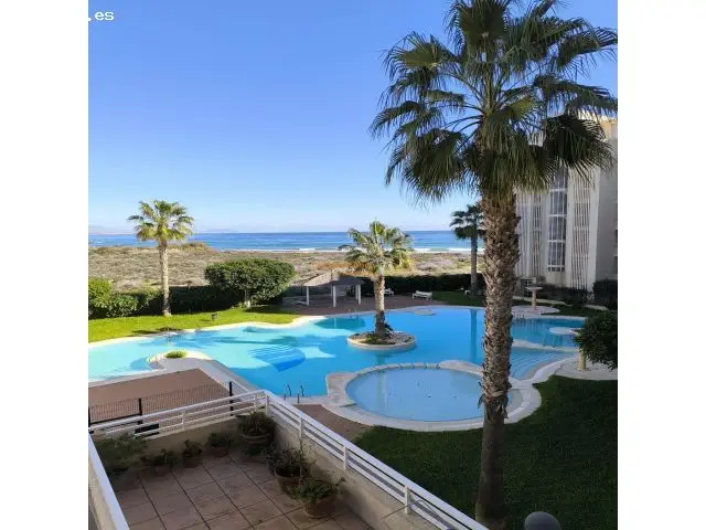 Gran Piso En Alquiler En 1º Linea En Campello De Septiembre A Junio!!