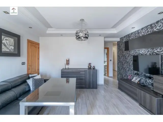 Piso en Venta en Ogíjares con Piscina Comunitaria