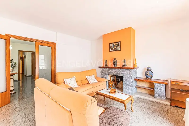 Apartamento en Vilanova i la Geltru 4 habitaciones 2 banos terraza