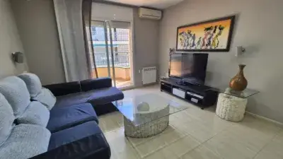 Piso en venta al lado del mar con vistas laterales
