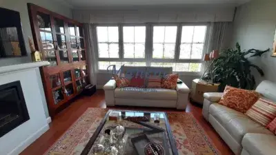 Chalet en Venta Sopelana 422m2 con Jardin y Vistas al Mar