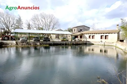 Venta  de Finca de recreo con molino en Girona