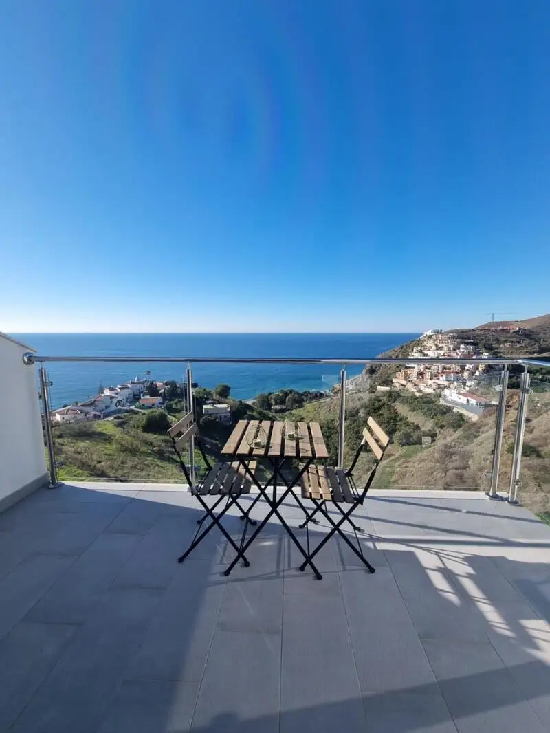 Atico Duplex 3 Dormitorios Nerja Vistas al Mar