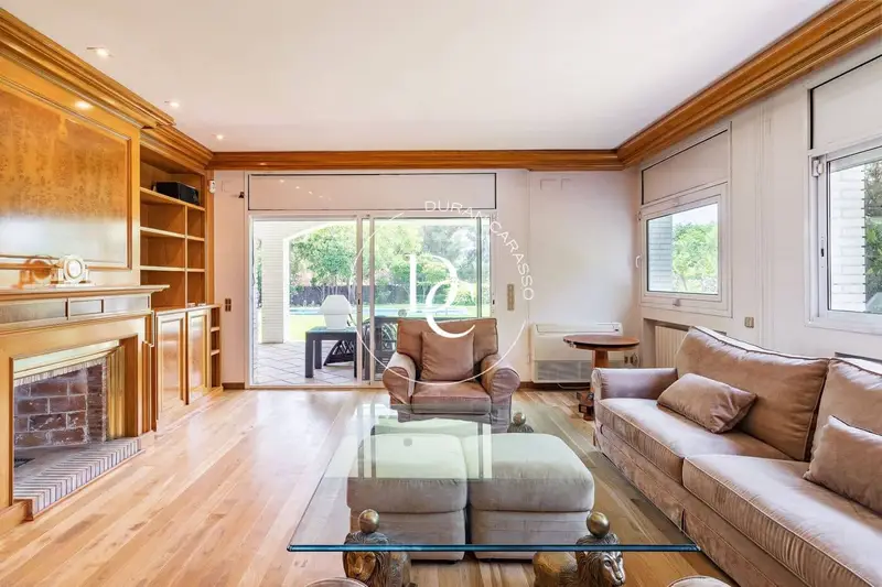 Chalet en Terramar Sitges con Jardin y Piscina