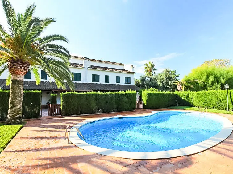 Casa Villa 3 Dormitorios Alquiler Cambrils Espa	
