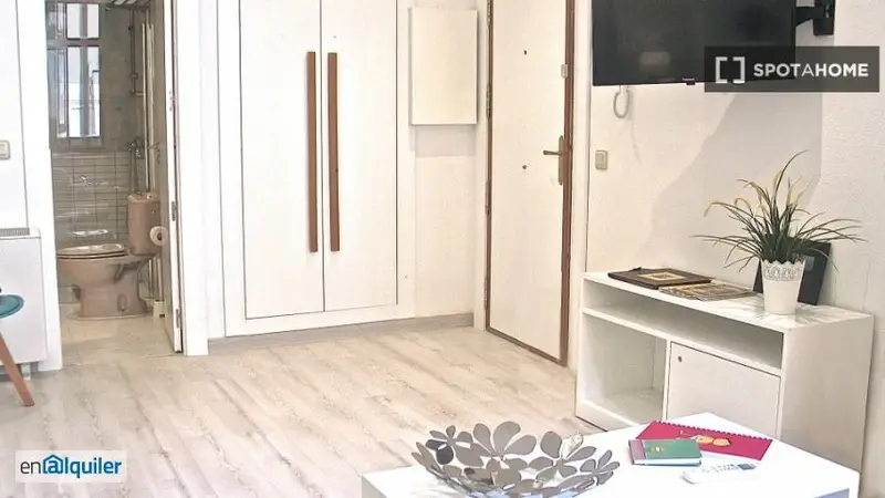 Estudio en Alquiler Salamanca Amueblado Aire Acondicionado Wifi