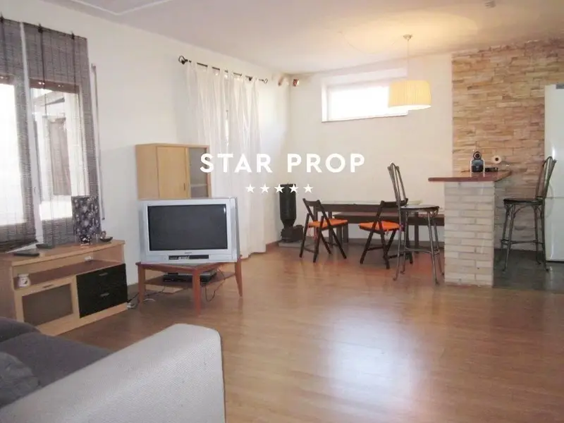 Venta Piso Soleado Llança 78m2 2 Dormitorios Cerca Servicios