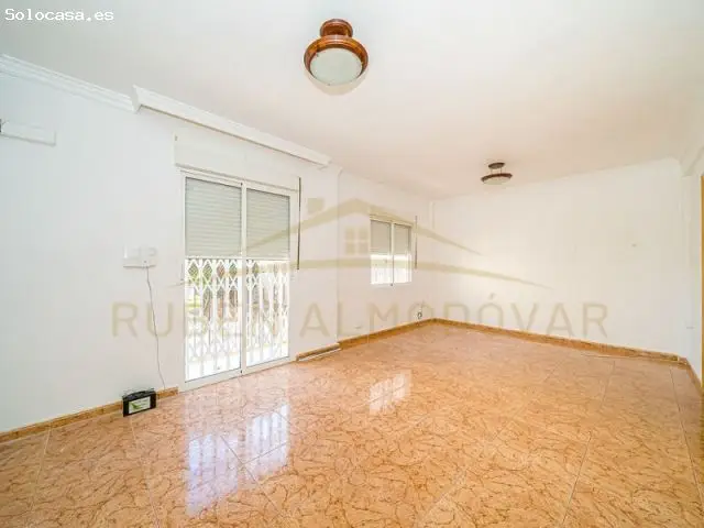 Local Comercial Nuevo A Estrenar En Zona Prime Del Puerto De Cambrils.