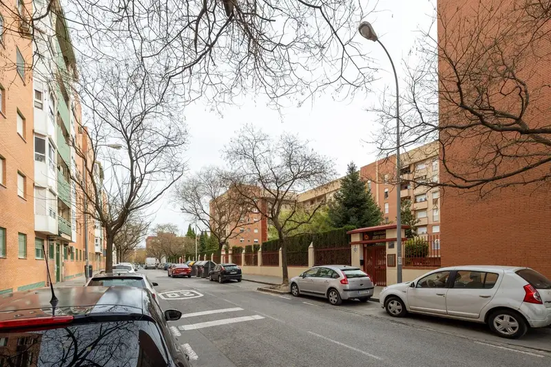 Piso VPO en venta en Granada Almanjayar