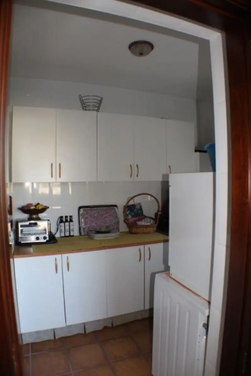 Chalet en Alfaz del Pi con 3 dormitorios y 2 apartamentos