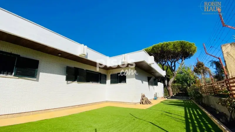 Chalet unifamiliar en venta en La Laguna del Portil