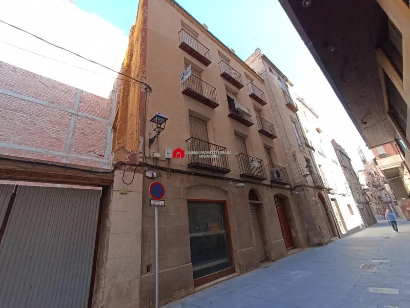 Casa con Chimenea en Centro Tortosa 392m2