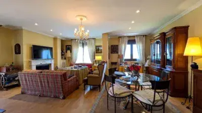 Ático en venta 138m2 3 dormitorios 2 baños terraza 36m2 garaje ascensor