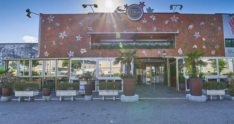 Venta Restaurante Cudón 1200m2 Terraza Eventos