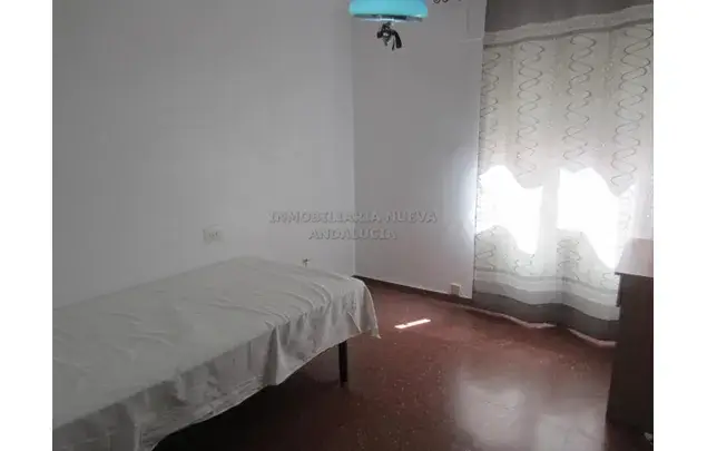 Alquiler Piso 4 Dormitorios 108m2 Almeria