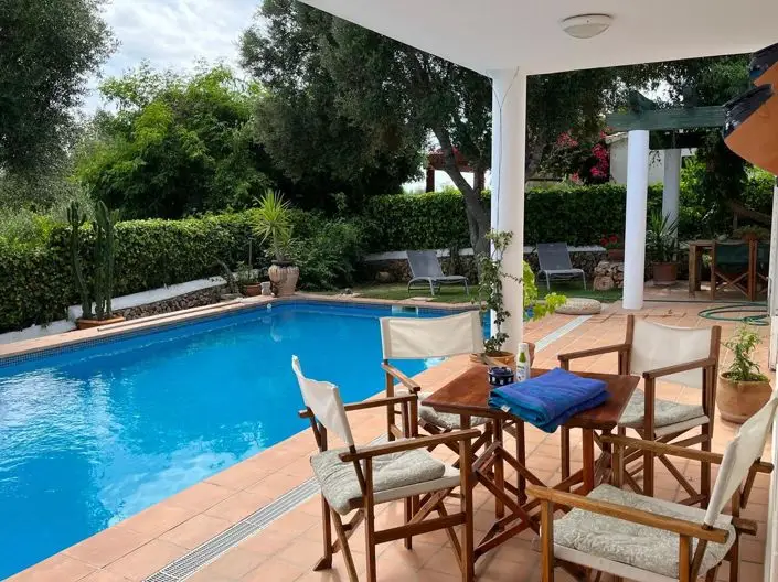Villa en Venta 2 Dormitorios Licencia Turistica Binisafua